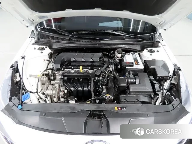 Hyundai Avante (CN7) id 3236239 из Кореи 10