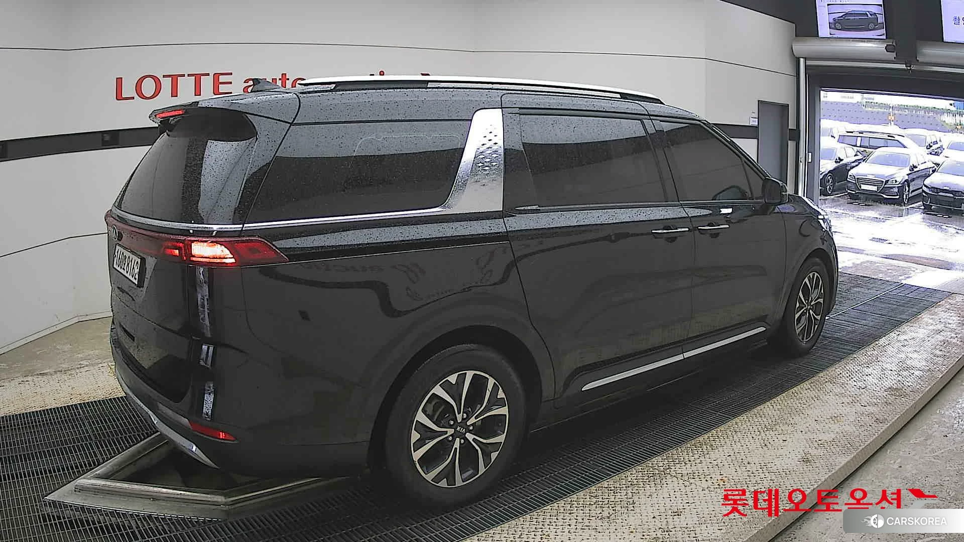 Kia Carnival id 4352408 из Кореи 10