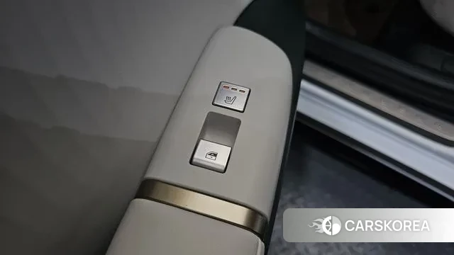 Hyundai Grandeur (GN7) id 3649303 из Кореи 10