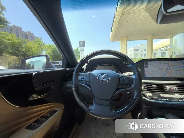 Lexus LS id 4274200 из Китая 10