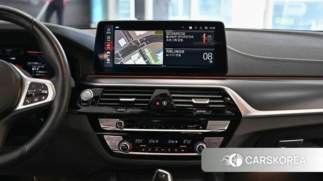 BMW 5 Series (G30) id 4330104 из Кореи 10