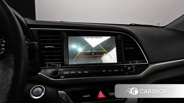 Hyundai Avante AD id 2903054 из Кореи 10