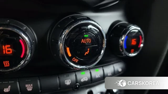 Mini Cooper S id 3090583 из Кореи 10