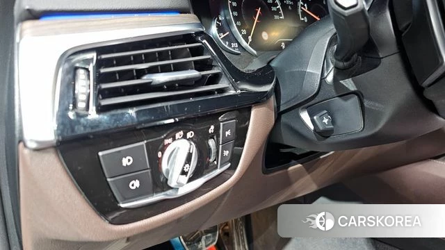 BMW 5 Series (G30) id 4558040 из Кореи 10