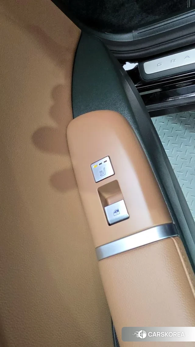 Hyundai Grandeur Hybrid (GN7) id 3437387 из Кореи 10