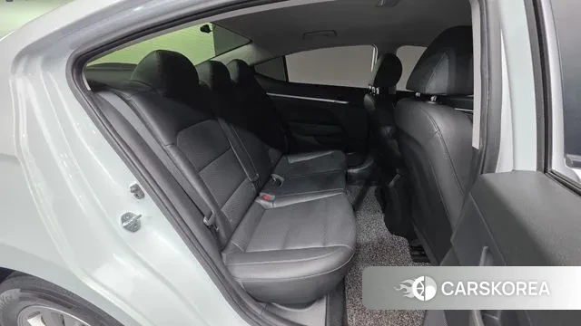 Hyundai The New Avante AD id 3530599 из Кореи 10