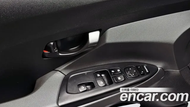 Hyundai Veloster (JS) id 2855431 из Кореи 10