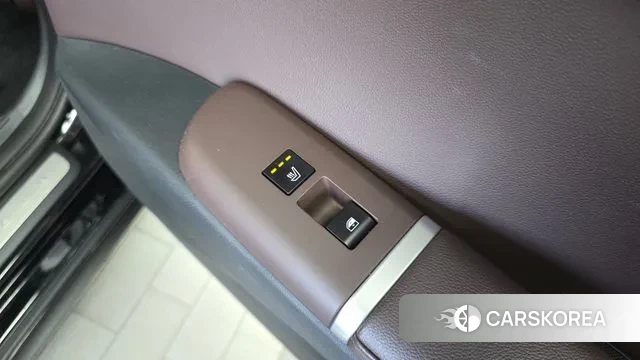 Hyundai Grandeur (GN7) id 3278112 из Кореи 10