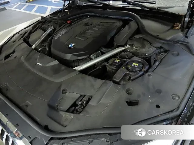 BMW 7 Series (G11) id 3395583 из Кореи 10