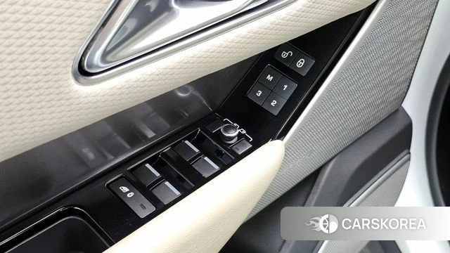 Land Rover Range Rover Velar id 4465677 из Кореи 10