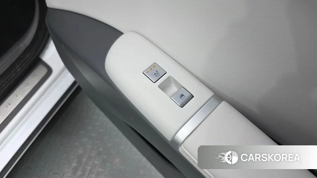 Hyundai Grandeur (GN7) id 4194399 из Кореи 10