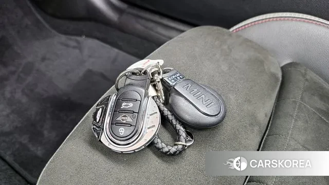 Mini Cooper S Convertible id 3233188 из Кореи 10