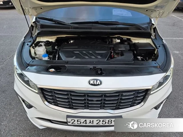 Kia The New Carnival id 3374604 из Кореи 10