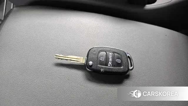 Hyundai The New Grand Starex id 3434406 из Кореи 10