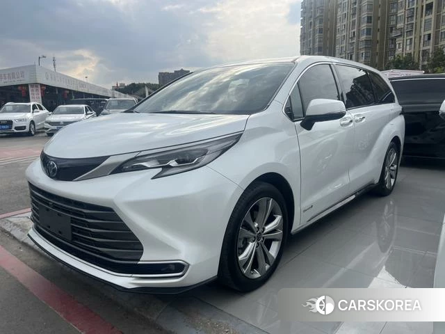 Toyota Saina id 4260989 из Китая 10