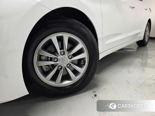 Hyundai The New Avante AD id 4562764 из Кореи 10