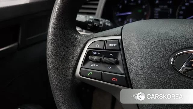 Hyundai Avante AD id 3009314 из Кореи 10