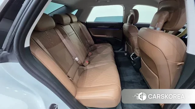 Hyundai Grandeur (GN7) id 3467673 из Кореи 10