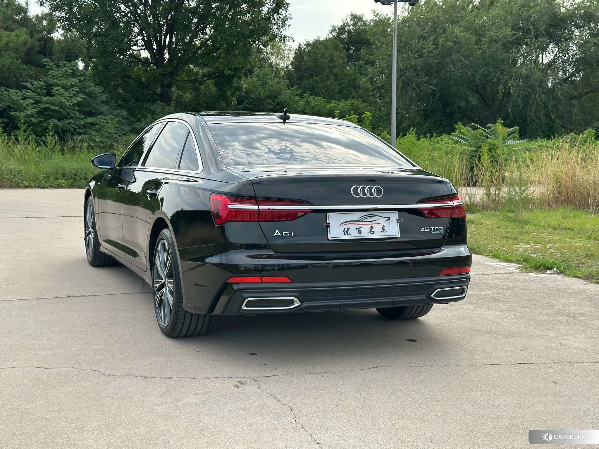 Audi A6L id 4513676 из Китая 10