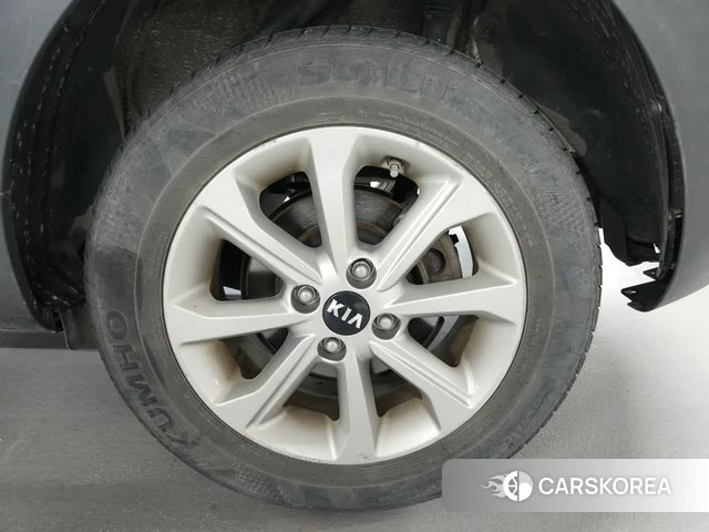 Kia Stonic id 4311135 из Кореи 10