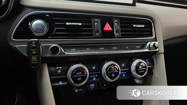 Genesis The New G70 id 4692242 из Кореи 10