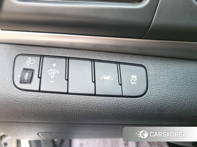 Hyundai The New Avante AD id 3828829 из Кореи 10