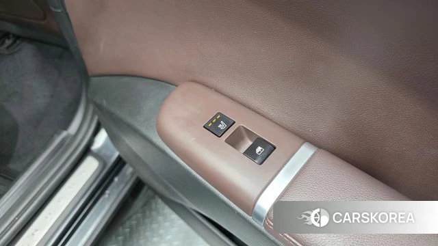 Hyundai Grandeur Hybrid (GN7) id 3838702 из Кореи 10