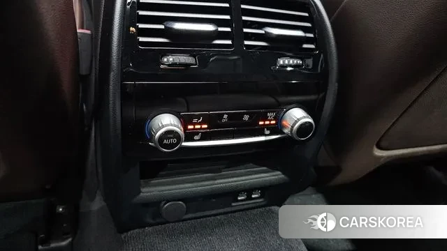 BMW 5 Series (G30) id 3742140 из Кореи 10