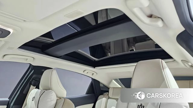 Toyota Crown Crossover id 4539901 из Кореи 10