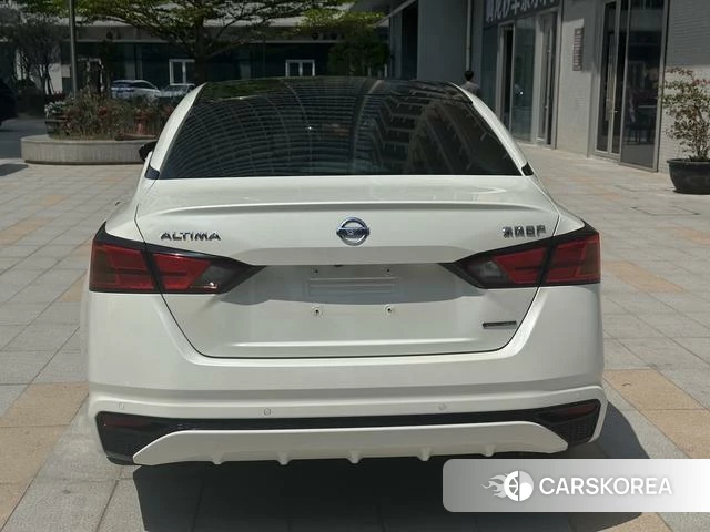 Nissan Teana id 4365644 из Китая 10