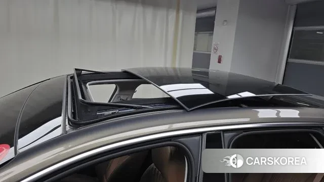 Hyundai Grandeur Hybrid (GN7) id 3477842 из Кореи 10