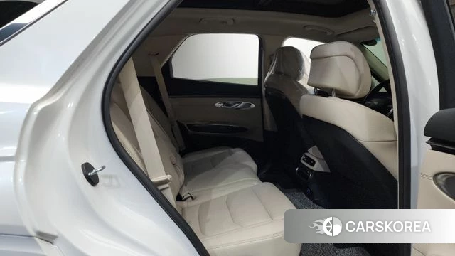 Genesis GV70 id 3909989 из Кореи 10