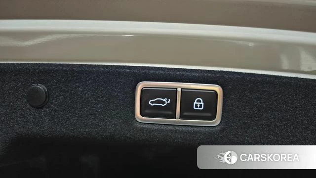 Hyundai Grandeur Hybrid (GN7) id 4941554 из Кореи 10