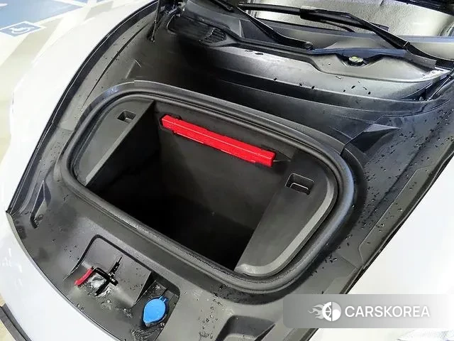 Porsche Taycan id 3644043 из Кореи 10