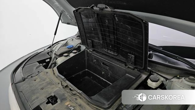 Hyundai Ionic 5 id 4899132 из Кореи 10