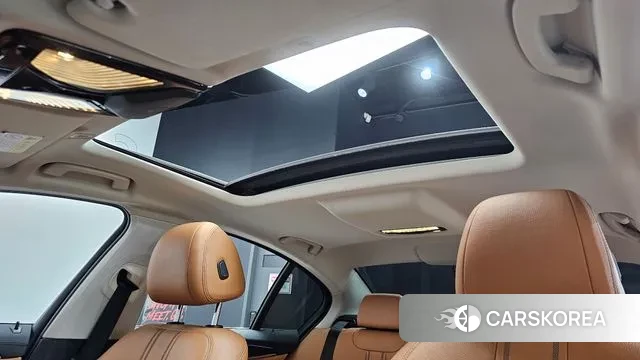 BMW 5 Series (G30) id 3789152 из Кореи 10