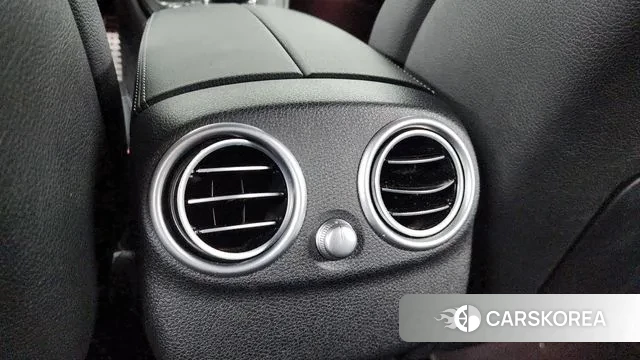 Mercedes-Benz C-Class W205 id 3665806 из Кореи 10