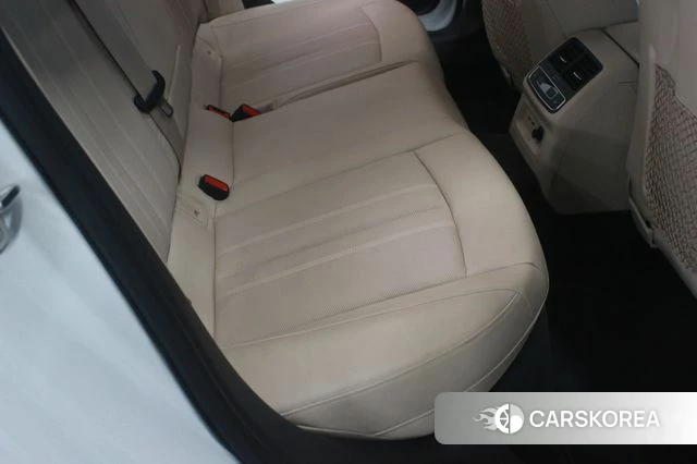 Audi A4 (B9) id 3878906 из Кореи 10