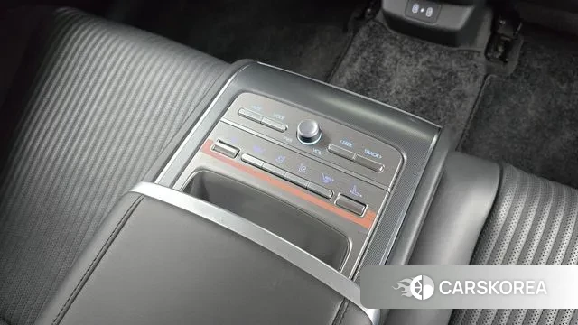 Hyundai Grandeur (GN7) id 3383573 из Кореи 10