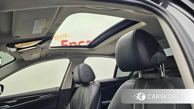 BMW 5 Series (G30) id 3917191 из Кореи 10