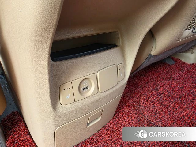 Kia The New Carnival id 4403098 из Кореи 10