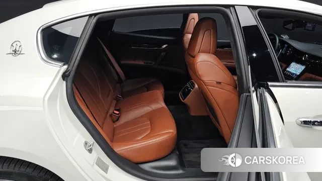 Maserati Quattroporte id 3000295 из Кореи 10