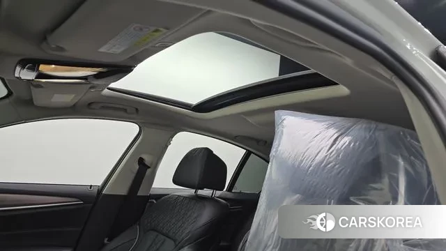 BMW 5 Series (G30) id 3362779 из Кореи 10