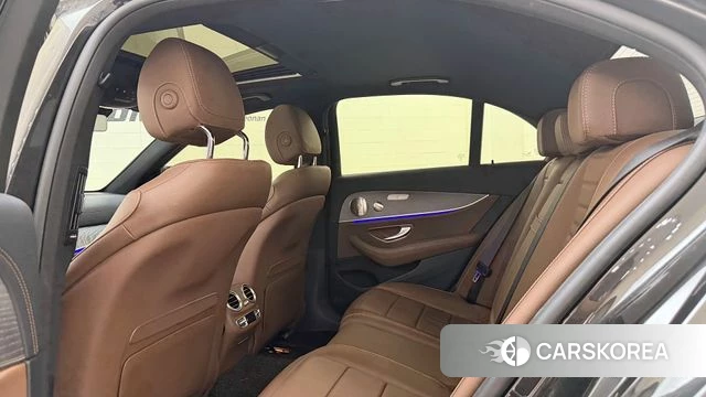 Mercedes-Benz E-Class W213 id 4541741 из Кореи 10