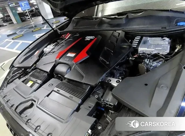 Audi RSQ8 (4M) id 3443680 из Кореи 10