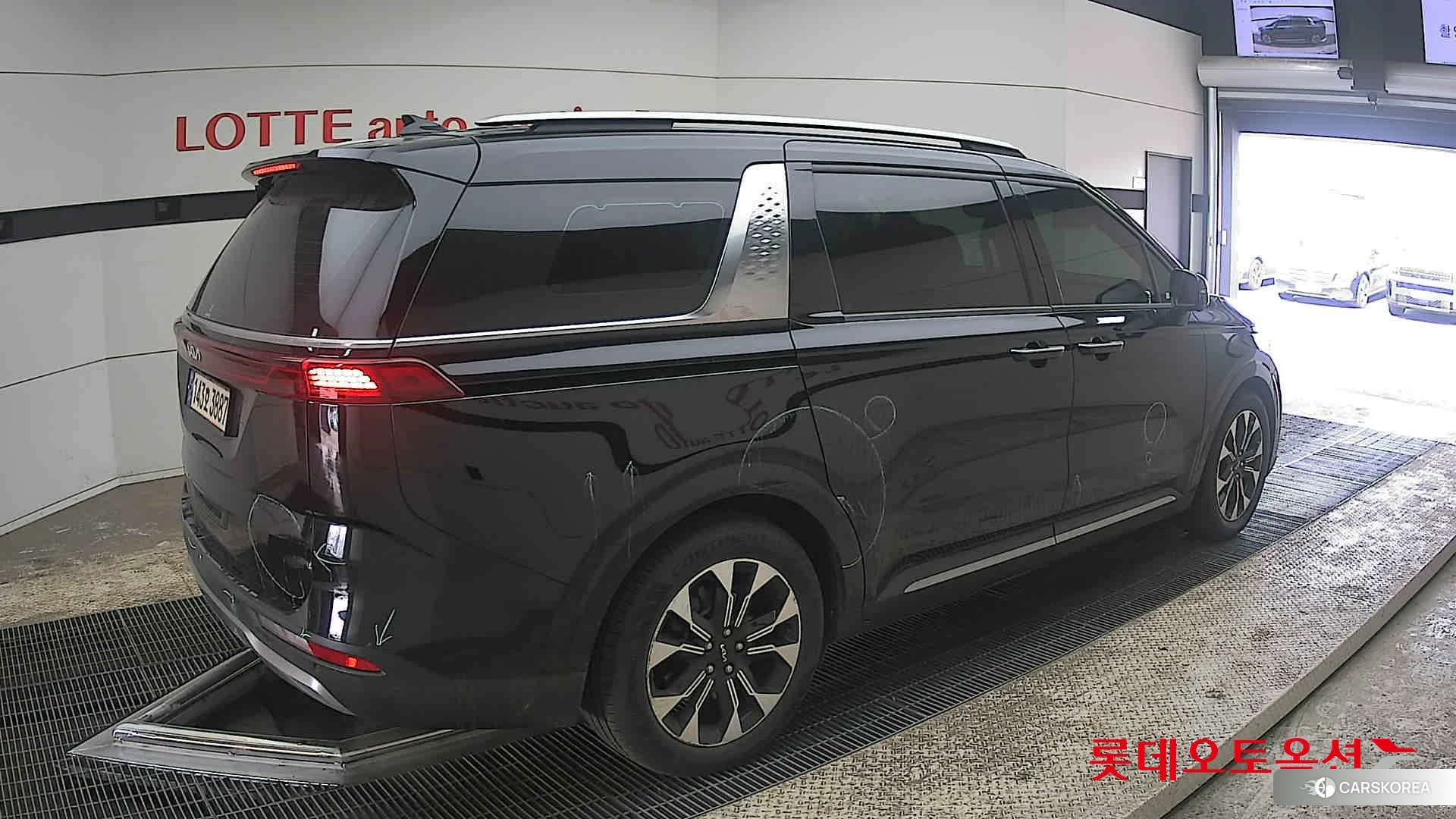 Kia Carnival id 3888430 из Кореи 10