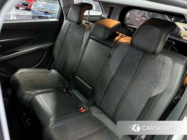 Peugeot 5008 id 4209162 из Китая 10