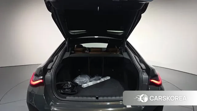 BMW i4 id 3236716 из Кореи 10