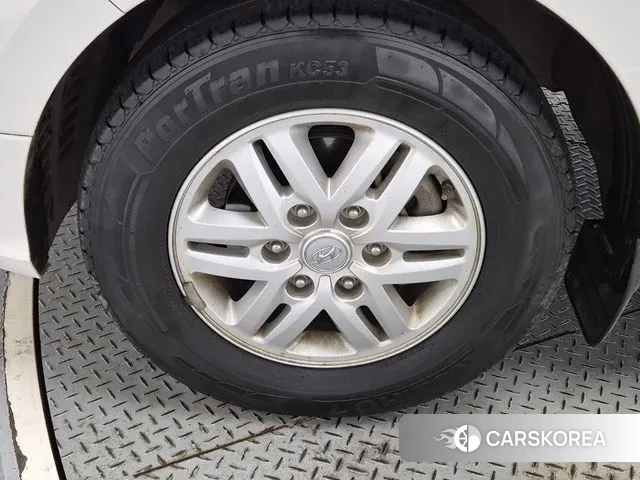 Hyundai The New Grand Starex id 3754440 из Кореи 10