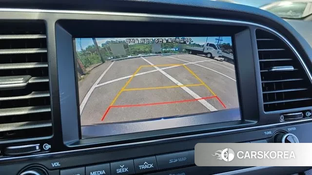 Hyundai Avante AD id 3039421 из Кореи 10